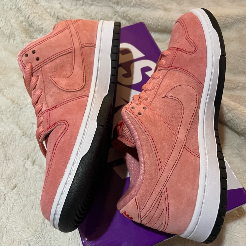 Nike SB dunk Pink Pig - Picture 3 of 9